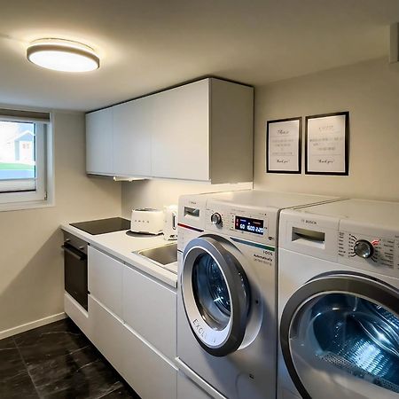 Andalsnes Underground Flat Apartment Екстериор снимка