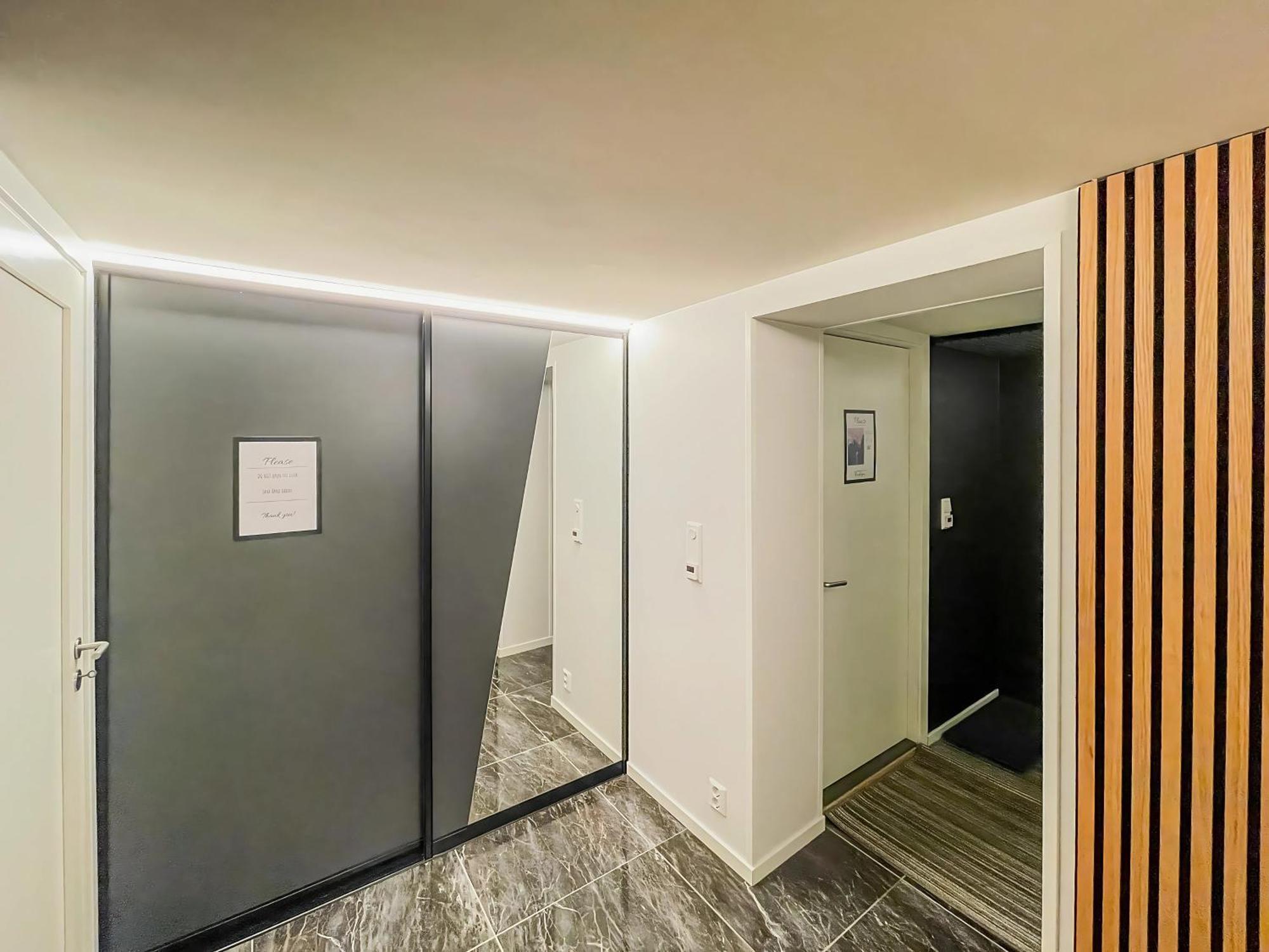 Andalsnes Underground Flat Apartment Екстериор снимка